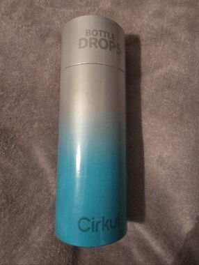 Limited Edition 22oz Stainless Steel Cirkul Teal Water Bottle NIB!